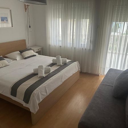 Apartmani Mira Водице Экстерьер фото