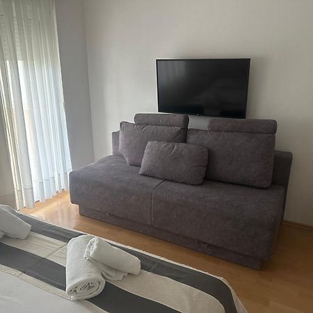 Apartmani Mira Водице Экстерьер фото