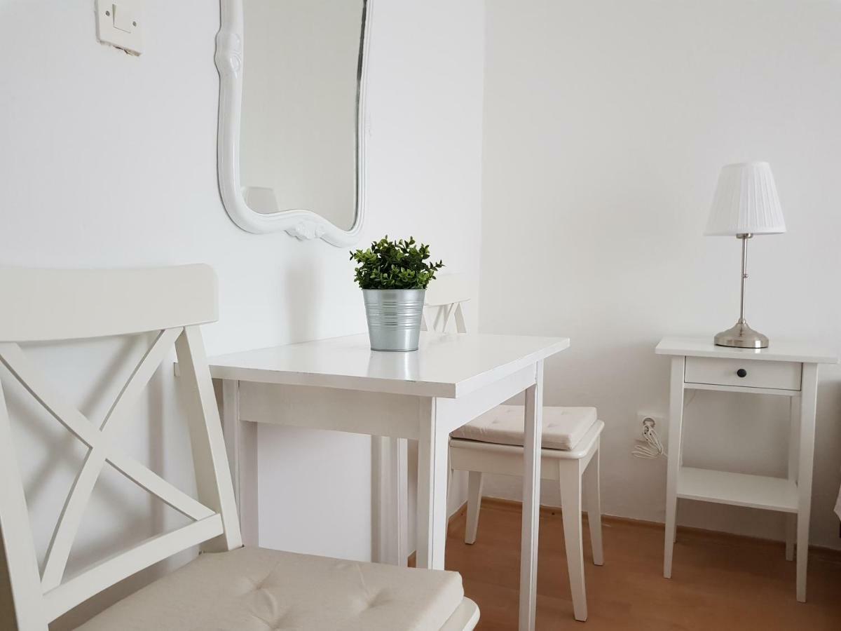 Apartmani Mira Водице Экстерьер фото