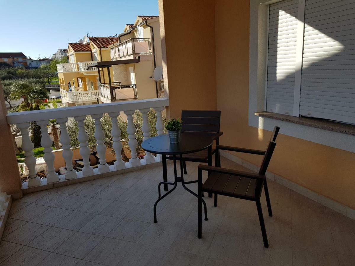 Apartmani Mira Водице Экстерьер фото